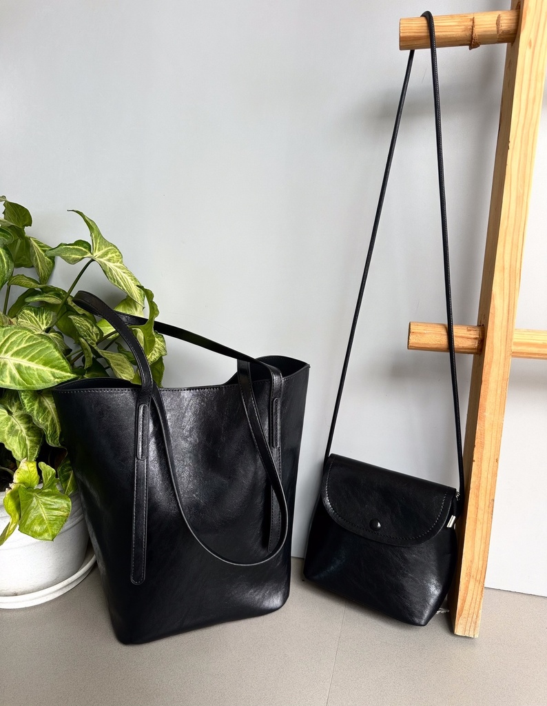 BASEMARK HAND BAG FOR WOMEN Image